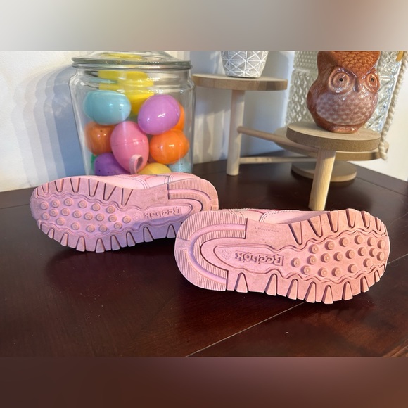 Pink Reebok’s - Picture 6 of 7